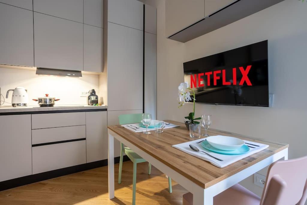Duomo-Fiera Mi Master Suite Design Wifi+Netflix Milan Bagian luar foto