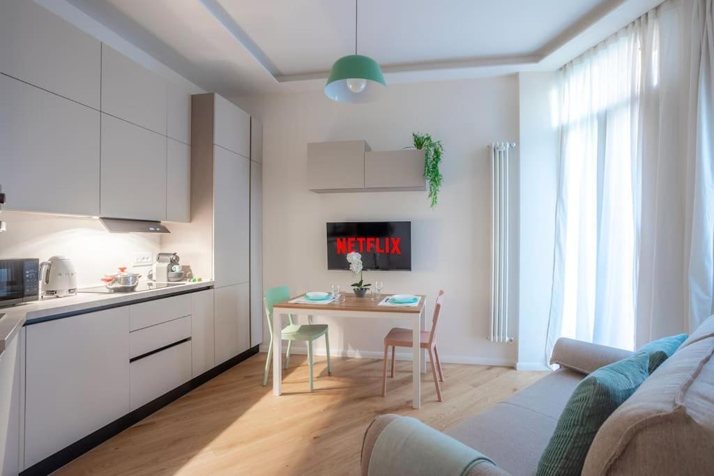 Duomo-Fiera Mi Master Suite Design Wifi+Netflix Milan Bagian luar foto
